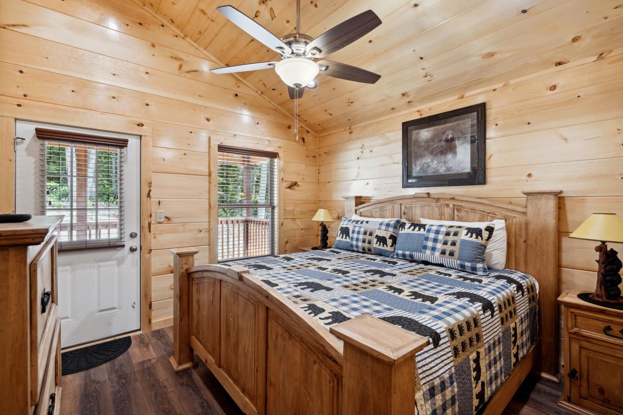 The 3 Bears Is A Newly Built 3 Bedroom Cabin Only 3 Minutes From The Parkway! Пиджен Фордж Екстериор снимка