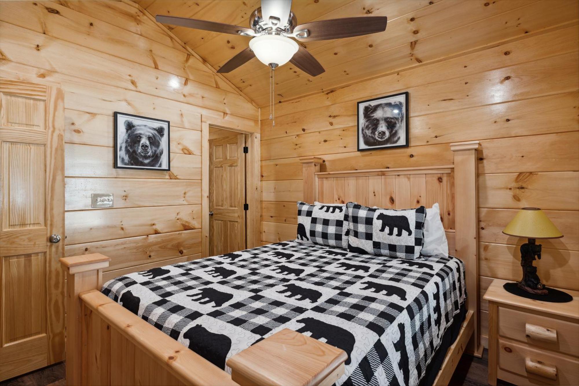 The 3 Bears Is A Newly Built 3 Bedroom Cabin Only 3 Minutes From The Parkway! Пиджен Фордж Екстериор снимка