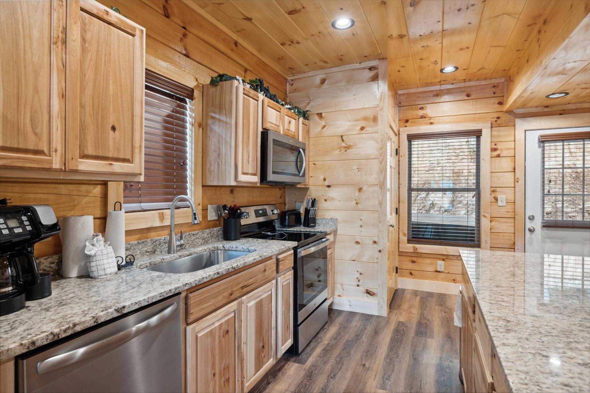 The 3 Bears Is A Newly Built 3 Bedroom Cabin Only 3 Minutes From The Parkway! Пиджен Фордж Екстериор снимка